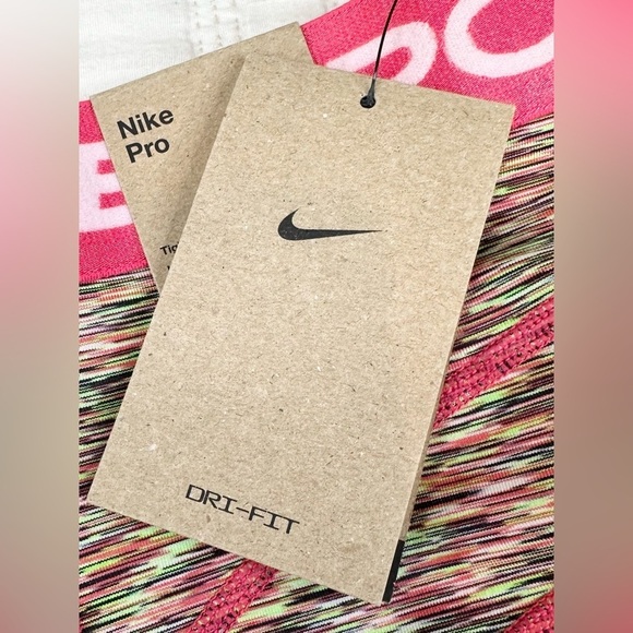 Nike Women's Pro 3" Spacedye Shorts in Multi Size Small - Picture 8 of 9